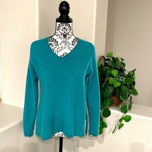 Women’s Cashmere sweater